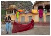Séchage des saris à Galta